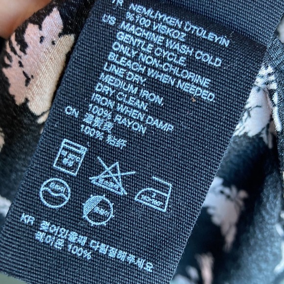 & other Stories Long Sleeve Floral button front Dress - Picture 12 of 12